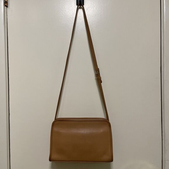 Vintage 90s Coach Sutton Bag 9814 Tan Light Brown Leather Shoulder Crossbody - Picture 2 of 15